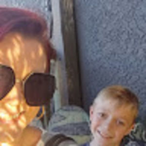 Meet your Posher, Crystal